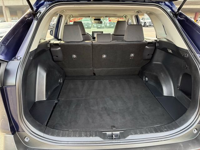 Used 2019 Toyota RAV4 XLE w/ Carpet Mat Package image 28