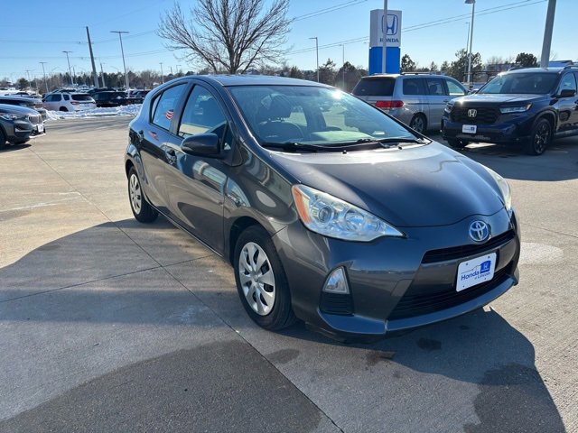 Used 2012 Toyota Prius C Three image 3