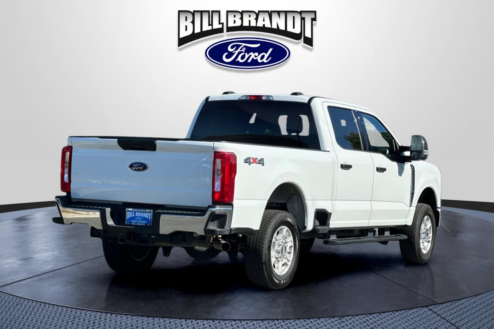 Used 2025 Ford F250 XLT AWD/4WD image 3