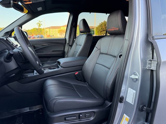 Used 2025 Honda Passport TrailSport image 14