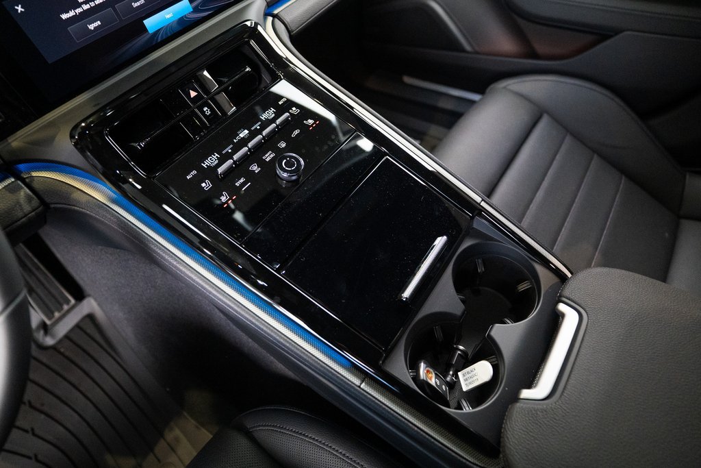 New 2026 Porsche Panamera 4 AWD/4WD image 22