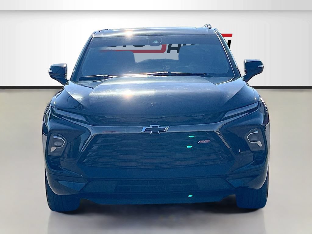 Used 2023 Chevrolet Blazer RS w/ Driver Confidence II Package FWD image 2