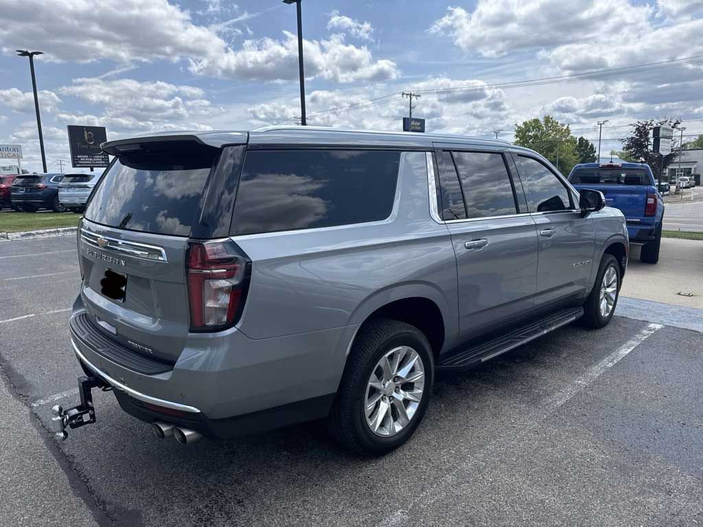 Certified 2023 Chevrolet Suburban Premier AWD/4WD image 7