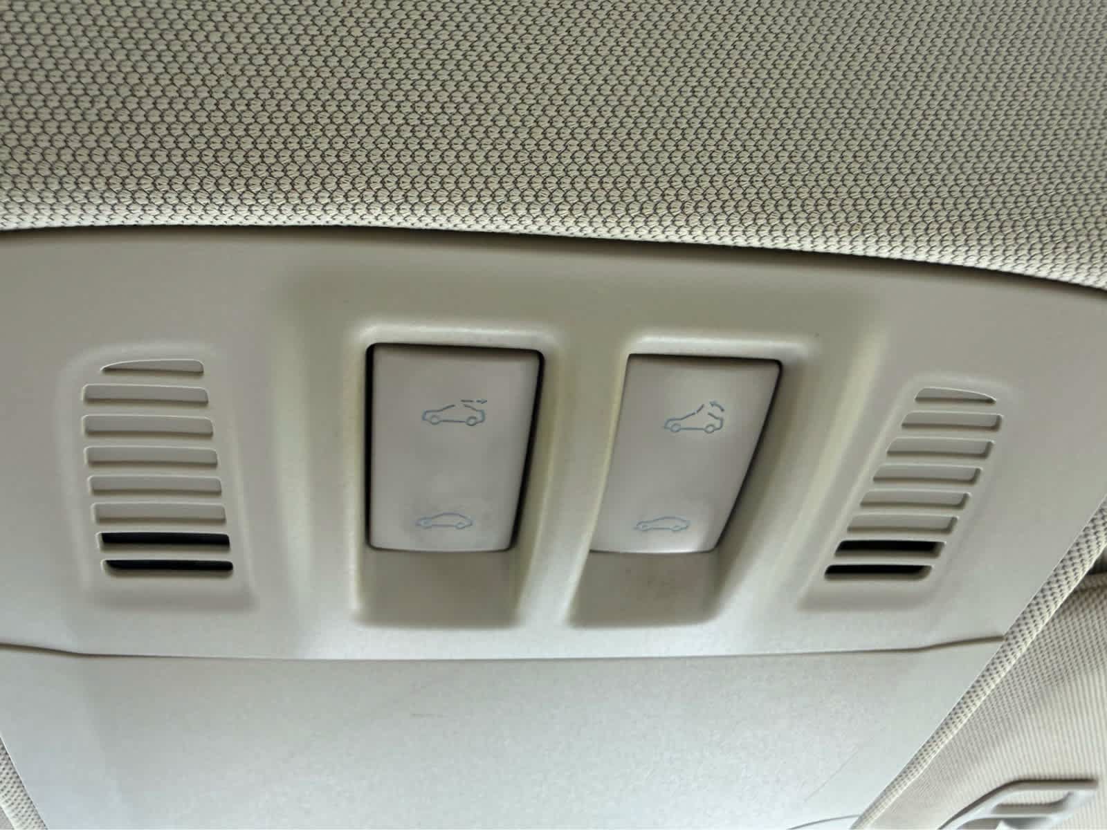 Used 2012 Buick Verano Leather FWD image 29