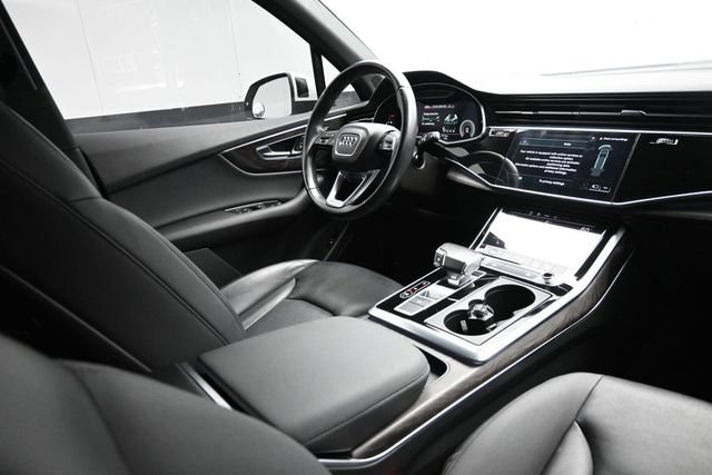 Used 2021 Audi Q7 3.0T Premium Plus w/ Premium Plus Package AWD/4WD image 13