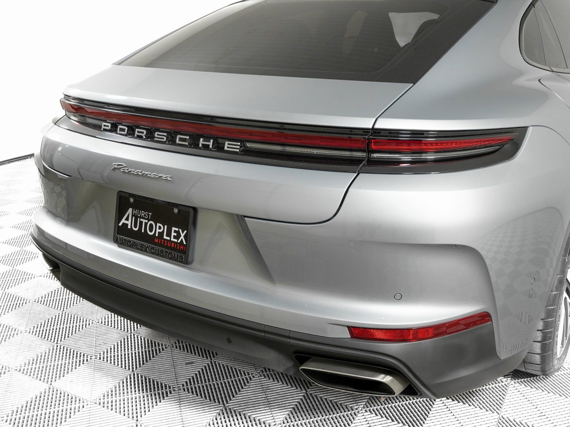 Used 2026 Porsche Panamera image 34