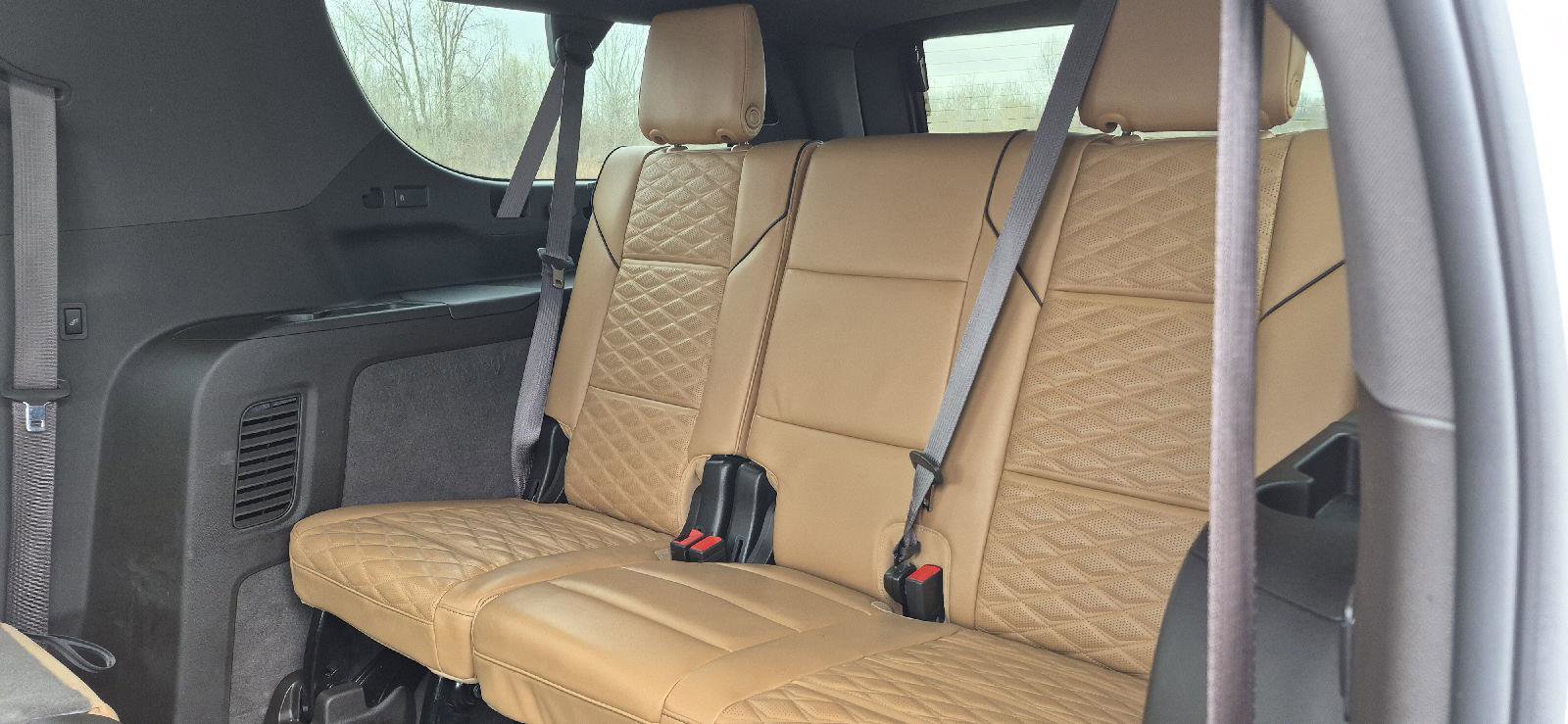 Used 2023 Cadillac Escalade ESV Premium Luxury w/ LPO, Radiant Package image 8