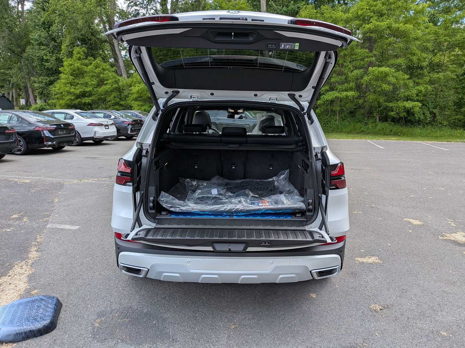 New 2026 BMW X5 xDrive50e w/ Premium Package AWD/4WD image 20