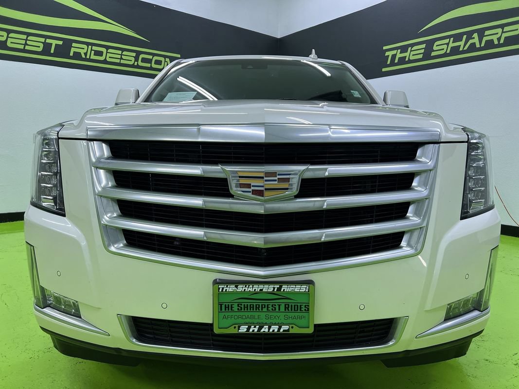 Used 2015 Cadillac Escalade ESV Luxury AWD/4WD image 3