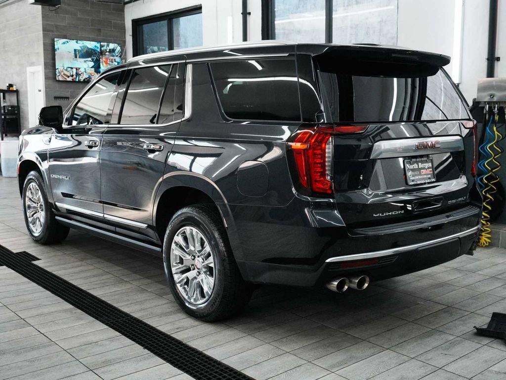 Used 2023 GMC Yukon Denali AWD/4WD image 6