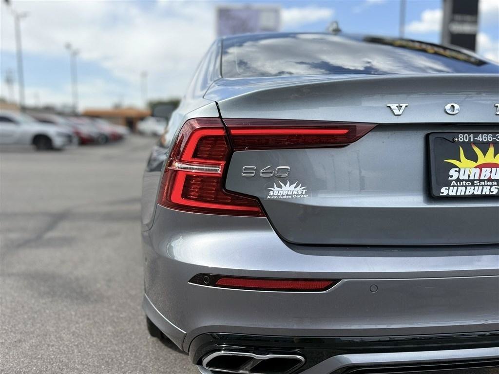 Used 2019 Volvo S60 T5 R-Design FWD image 14