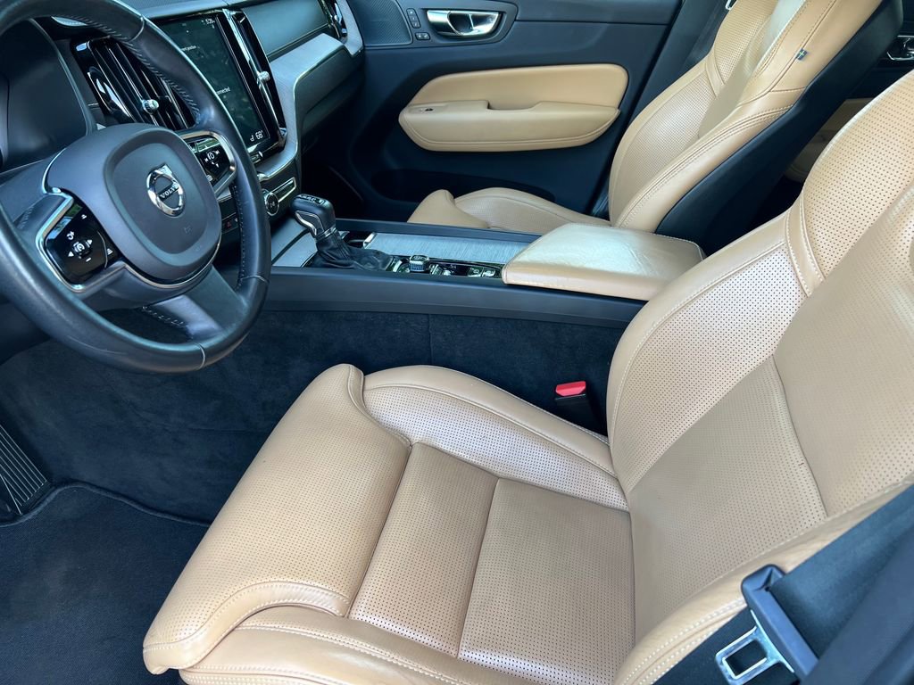 Used 2019 Volvo XC60 T5 Inscription AWD/4WD image 11