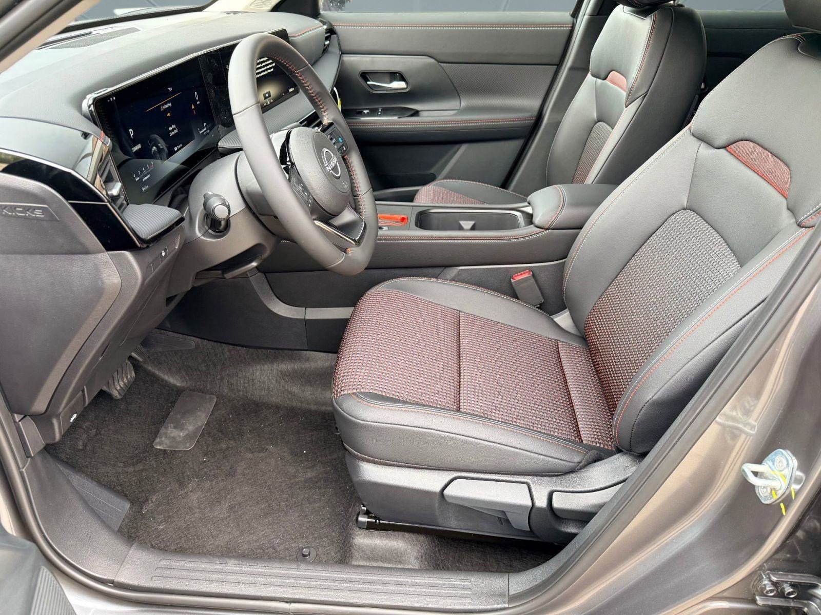 New 2026 Nissan Kicks SR w/ Cold Weather Package image 5