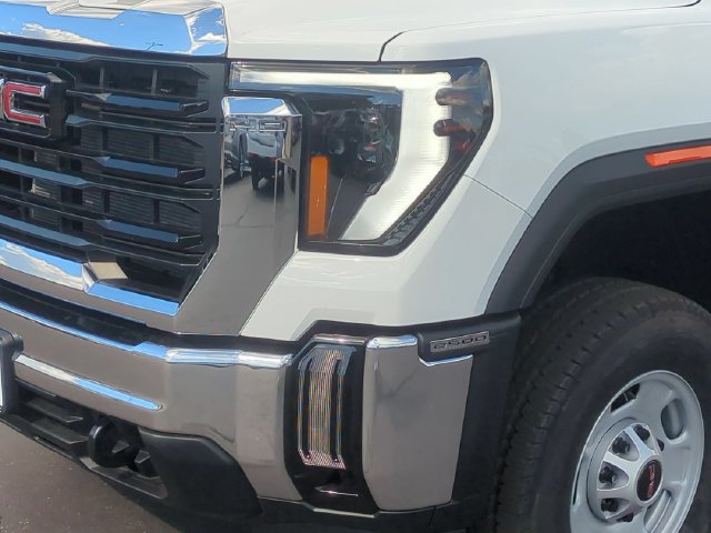 New 2026 GMC Sierra 2500 Pro w/ Convenience Package AWD/4WD image 9