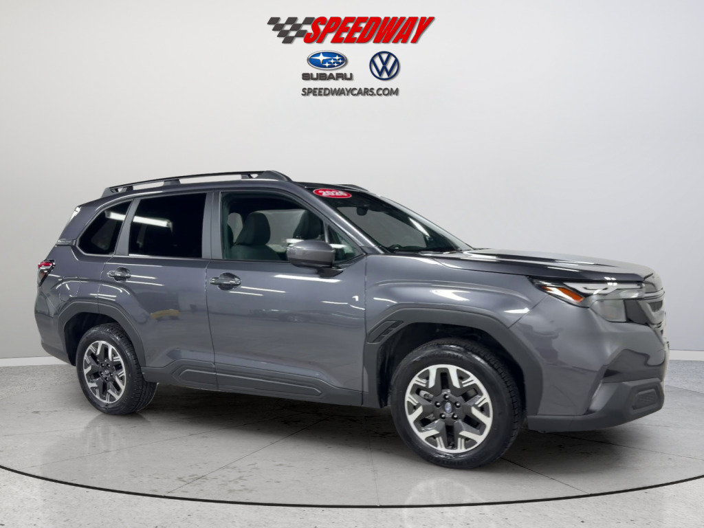 Used 2026 Subaru Forester Premium AWD/4WD image 3