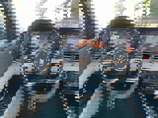 New 2026 Hyundai Elantra Limited image 18