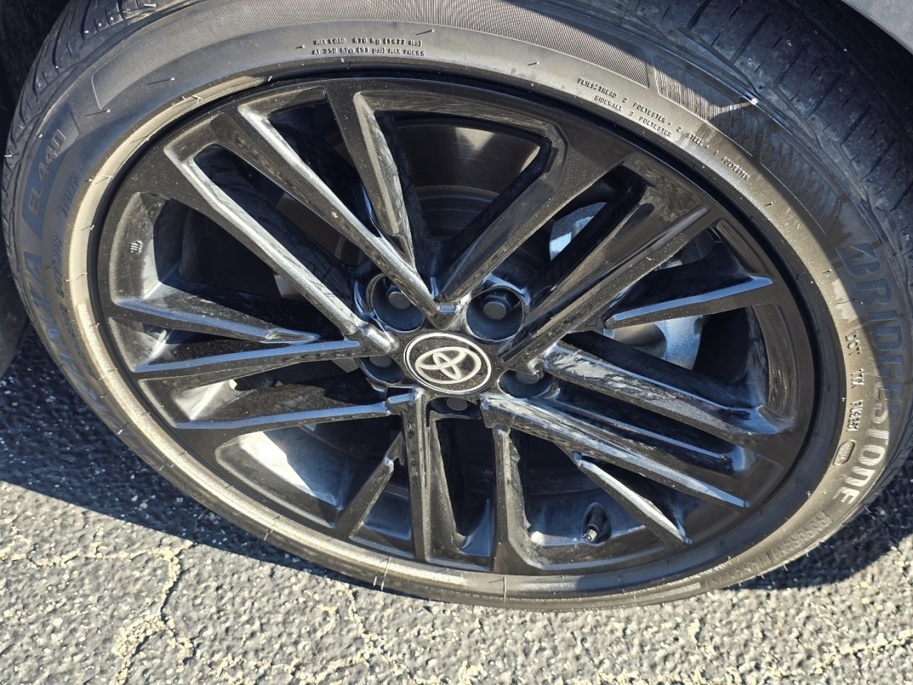 Used 2025 Toyota Camry SE w/ Convenience Package image 11