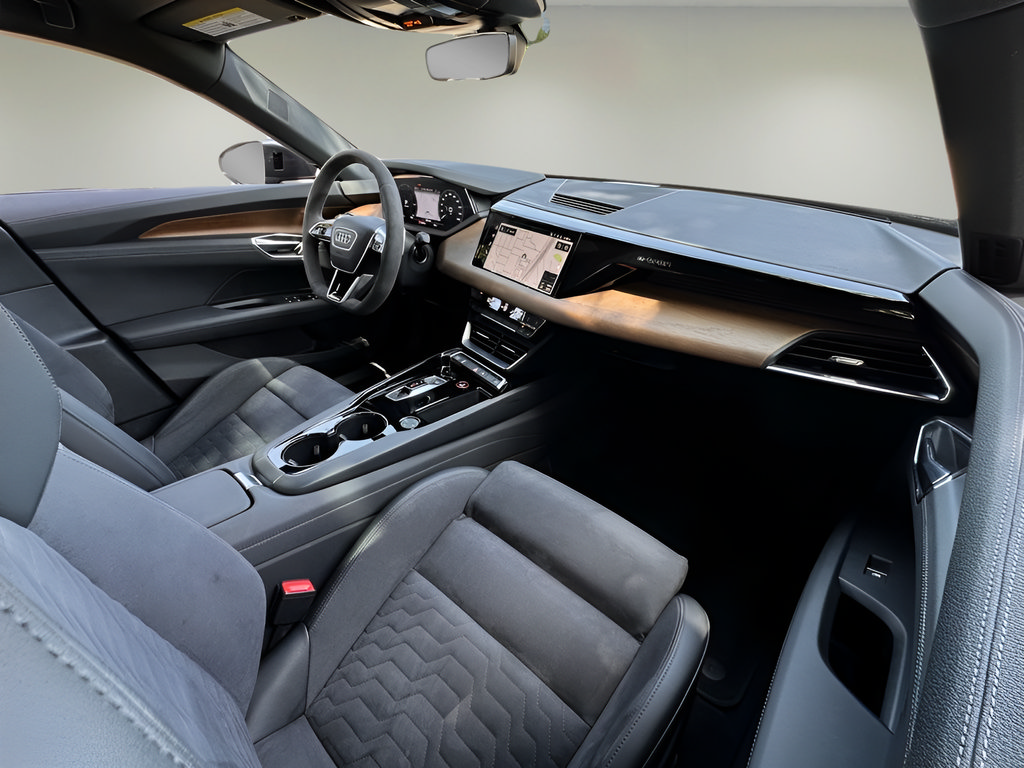 Used 2022 Audi e-tron GT Premium Plus AWD/4WD image 23