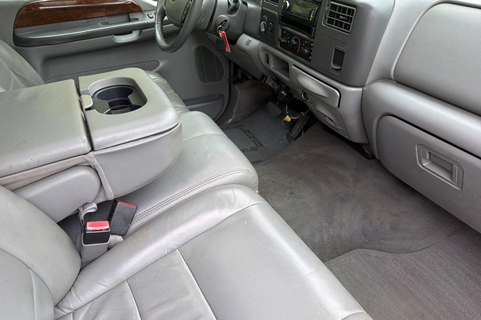 Used 2004 Ford F350 Lariat AWD/4WD image 15