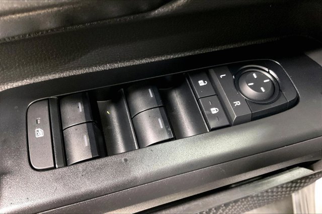 Certified 2024 Toyota Tacoma SR5 AWD/4WD image 40