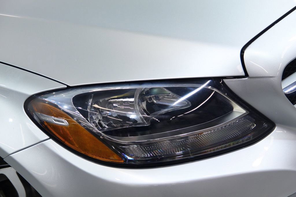 Certified 2018 Mercedes-Benz C 300 4MATIC Sedan image 10
