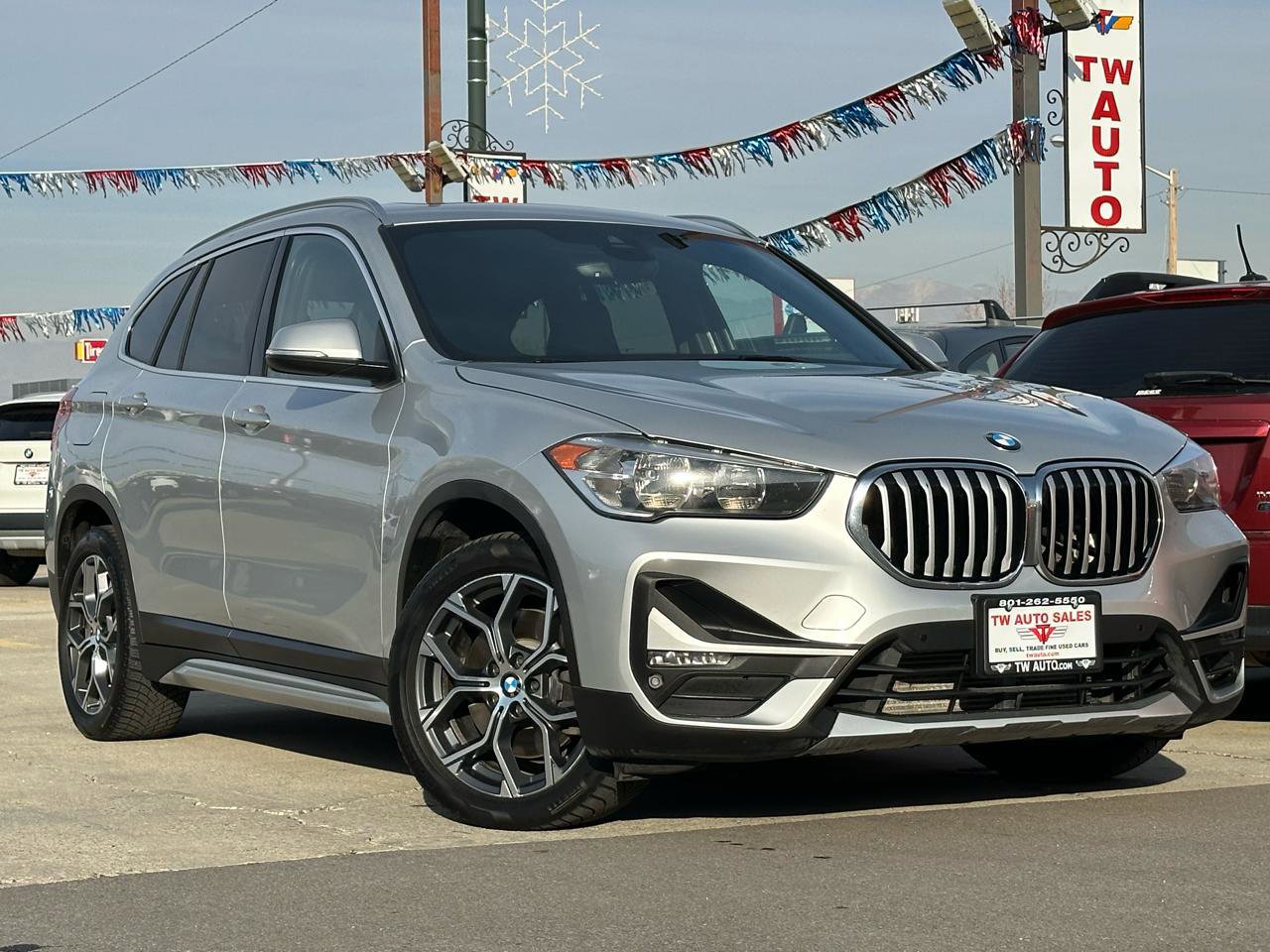 Used 2020 BMW X1 xDrive28i w/ Convenience Package image 3