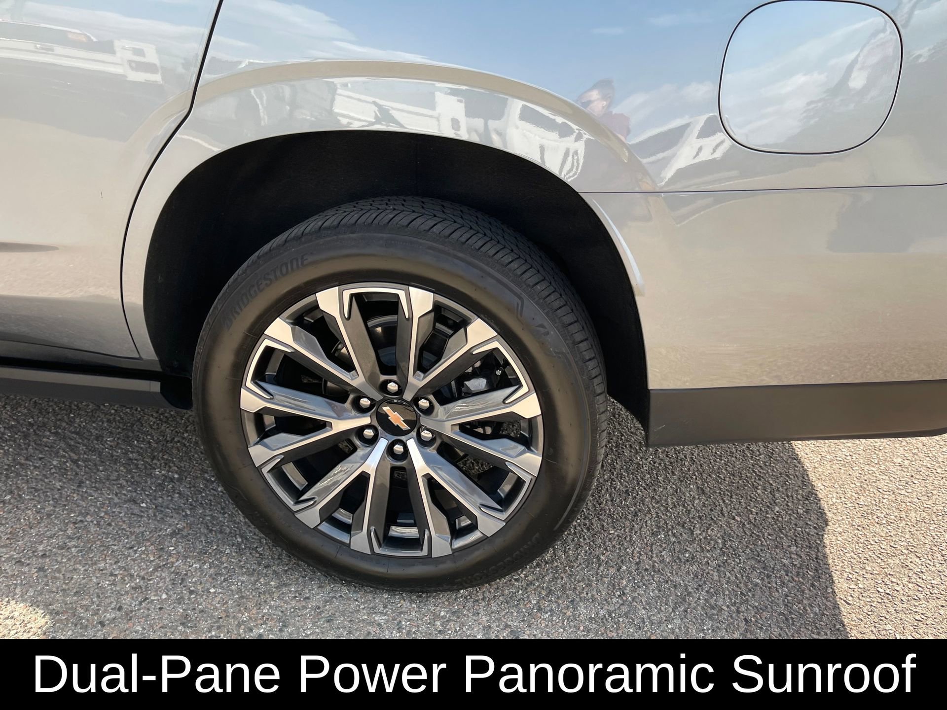 Used 2025 Chevrolet Tahoe High Country image 9