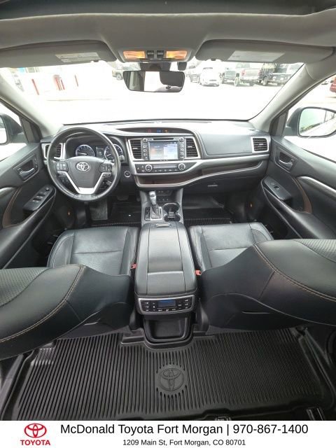 Used 2017 Toyota Highlander Limited Platinum image 14