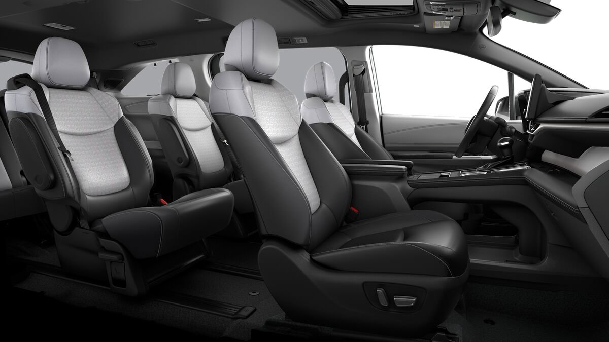 New 2026 Toyota Sienna XSE image 20