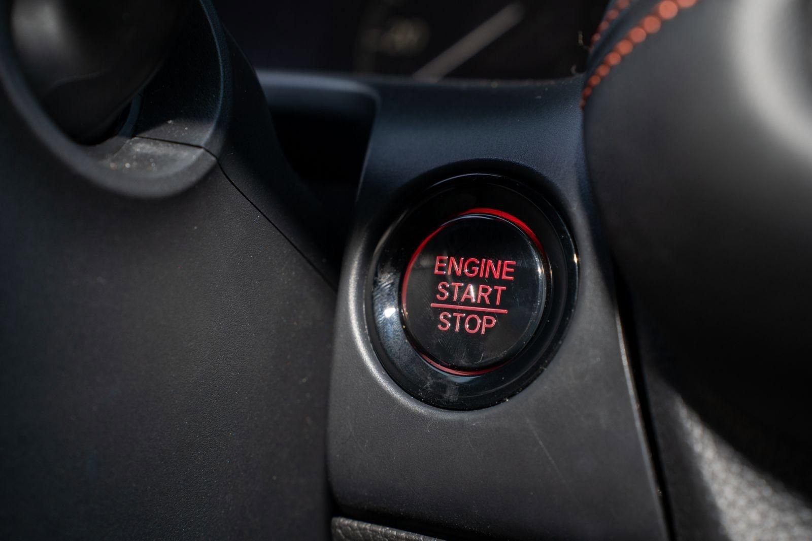 Certified 2025 Honda HR-V Sport image 33