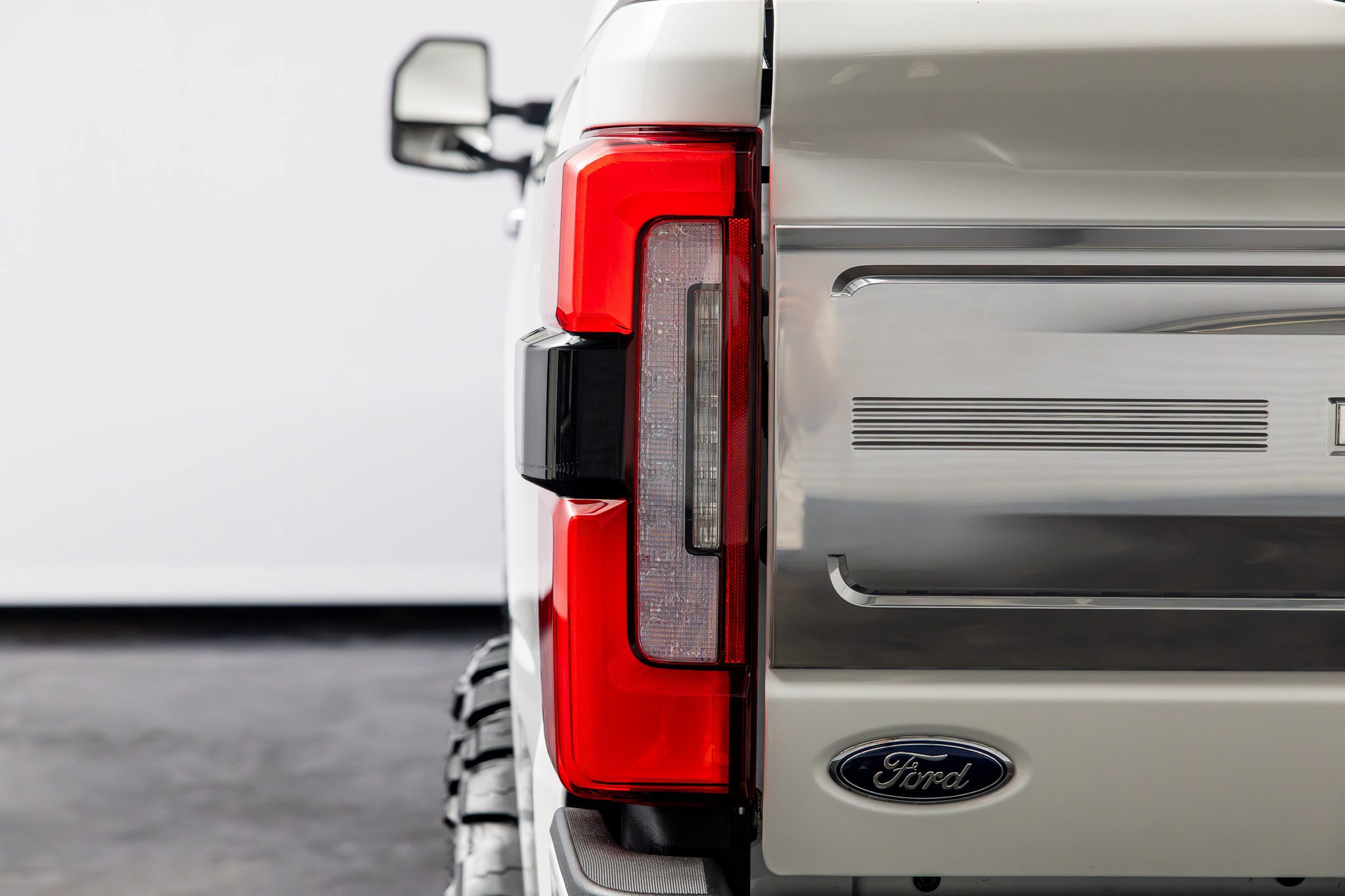 Used 2024 Ford F250 Limited w/ FX4 Off-Road Package AWD/4WD image 19