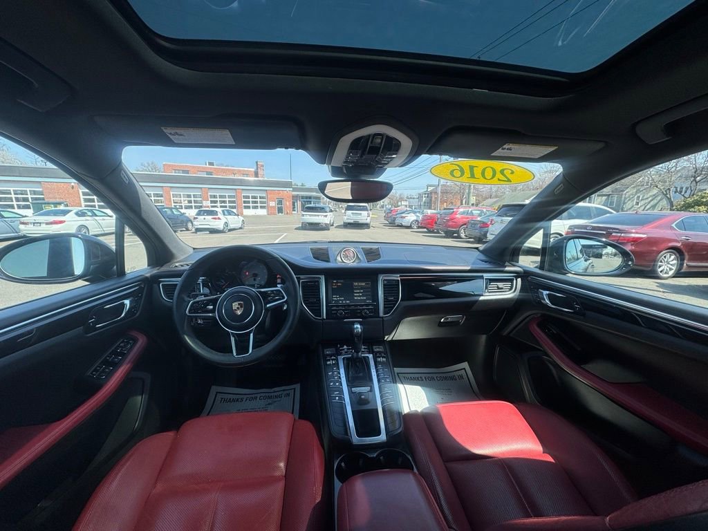 Used 2016 Porsche Macan S image 31