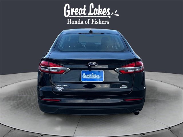 Used 2020 Ford Fusion SE image 4