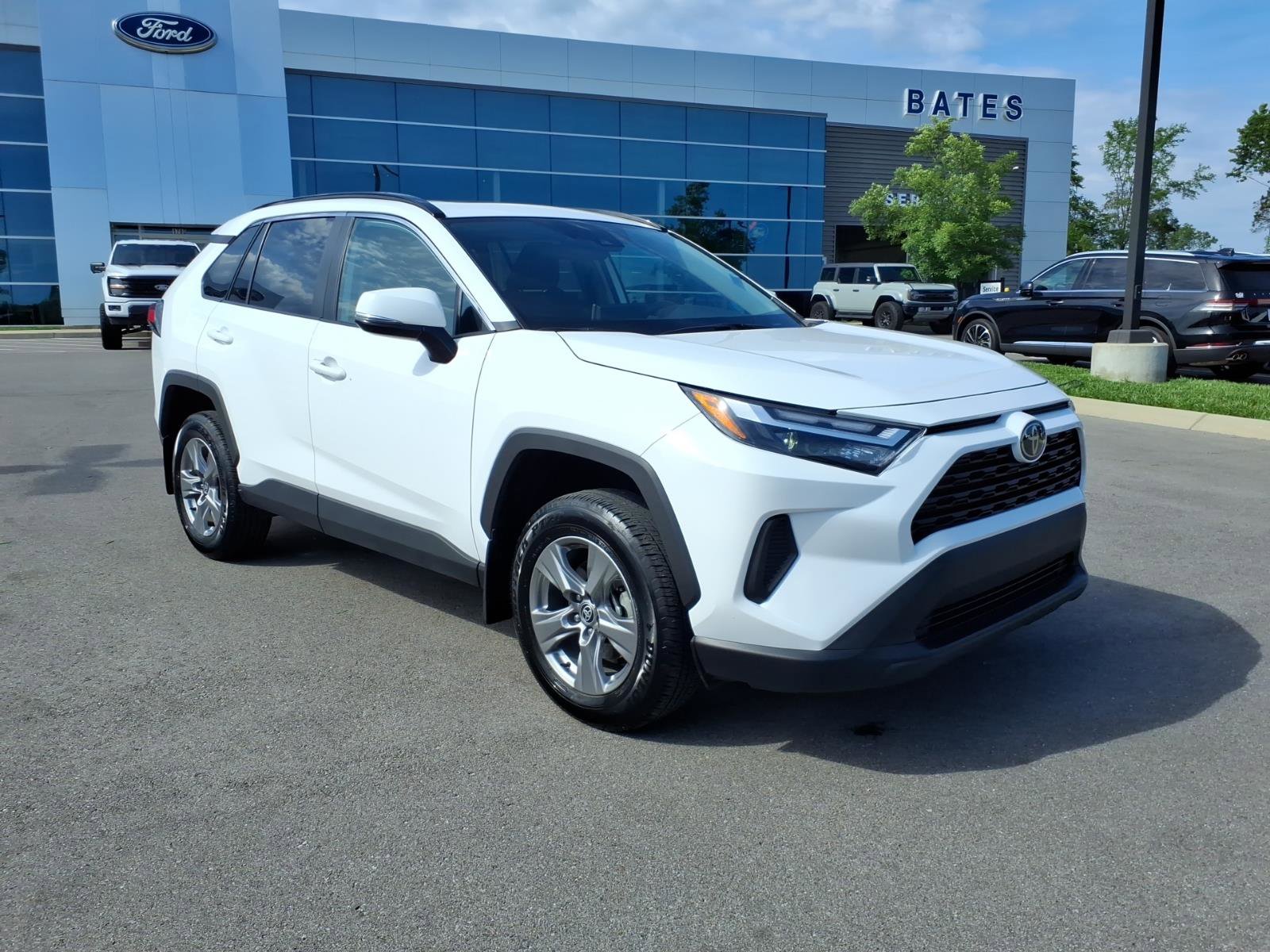 Used 2024 Toyota RAV4 XLE w/ Convenience Package FWD video 1