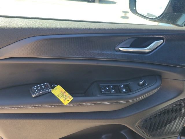 New 2025 Jeep Grand Cherokee Laredo image 16