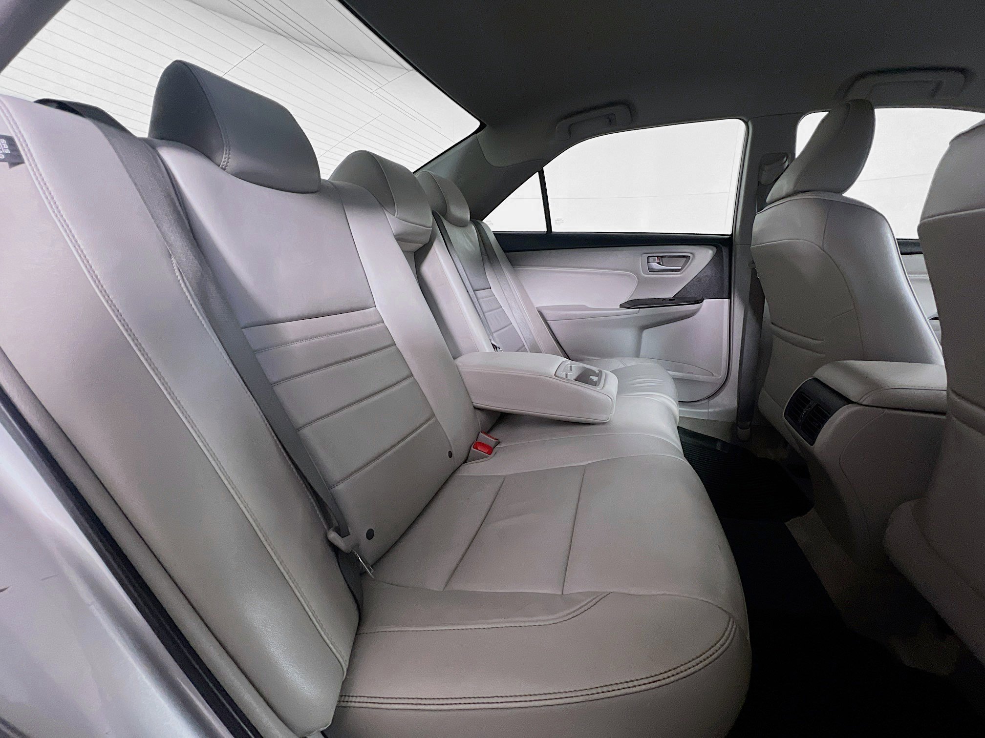 Used 2017 Toyota Camry XLE FWD image 21