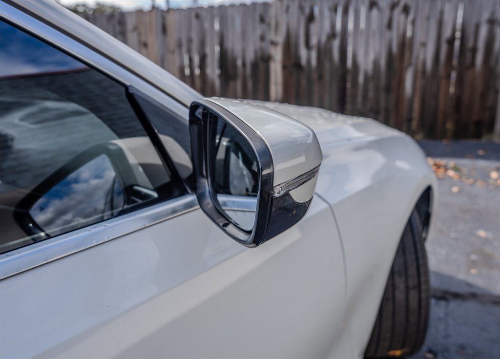 Used 2020 BMW 330i Sedan image 12