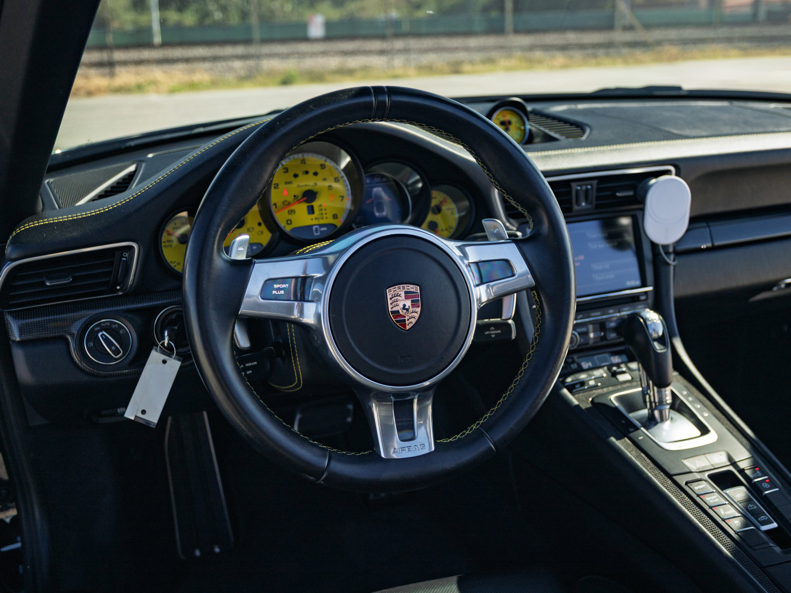 Used 2015 Porsche 911 Turbo S AWD/4WD image 18