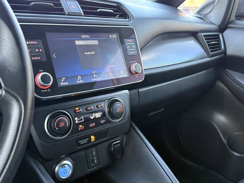 Used 2022 Nissan Leaf S image 24