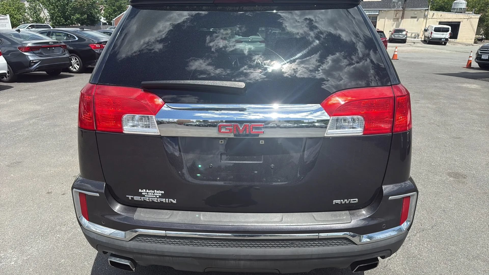 Used 2016 GMC Terrain SLE w/ Driver Alert Package I AWD/4WD image 8