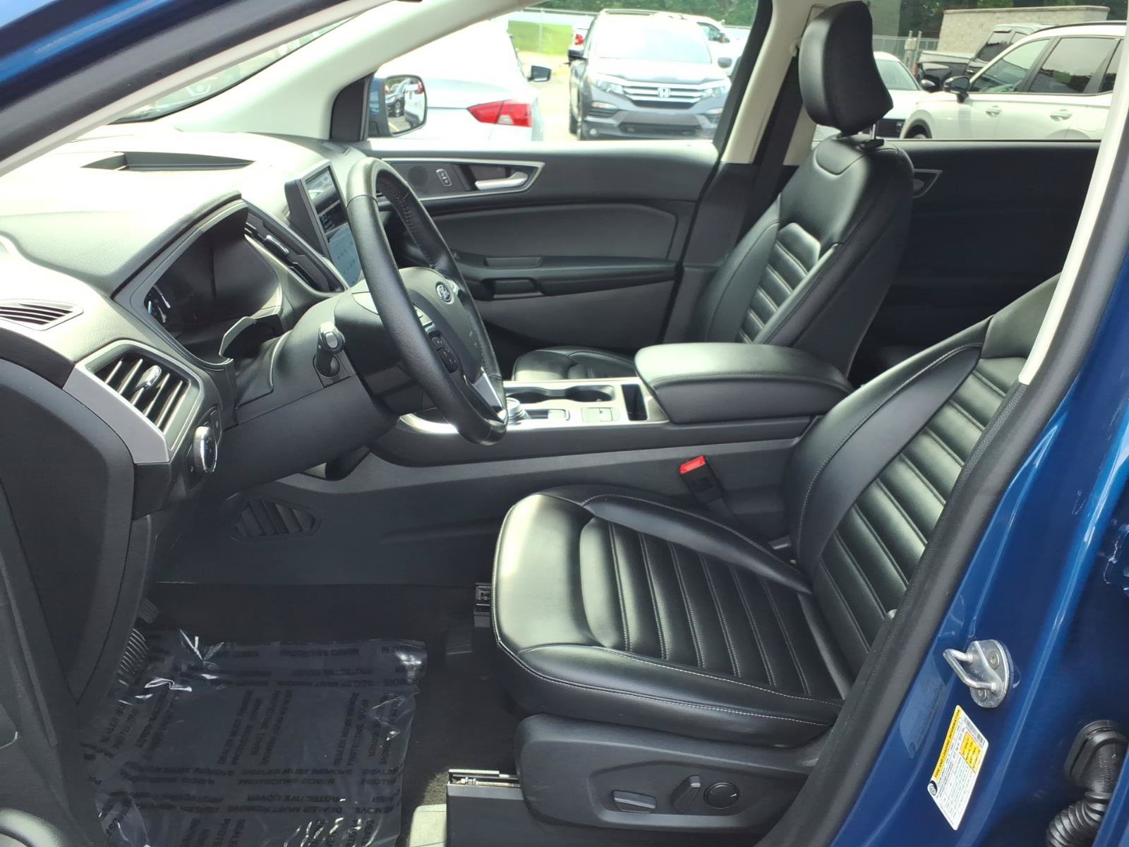 Used 2024 Ford Edge SEL AWD/4WD image 4