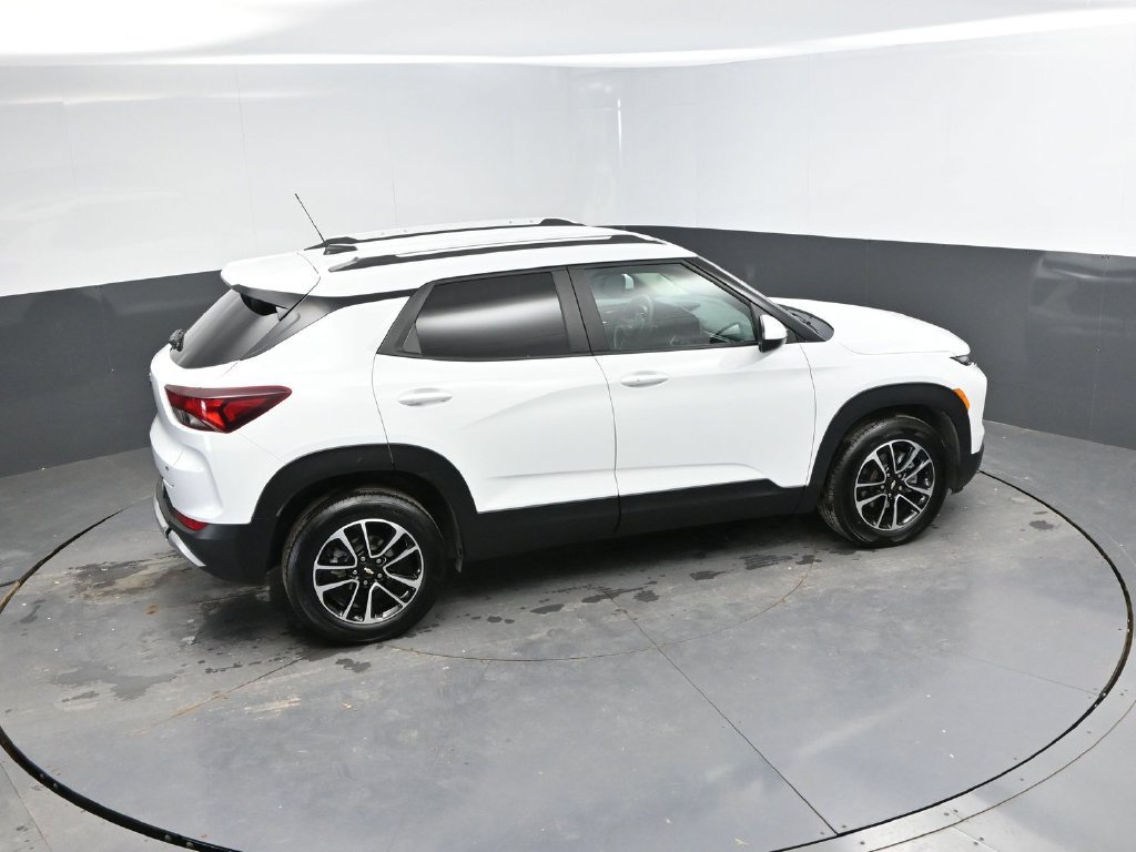 Used 2025 Chevrolet TrailBlazer LT FWD image 31