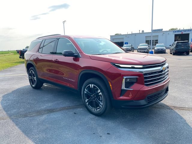 New 2027 Chevrolet Traverse LT w/ Sun and Wheel Package AWD/4WD image 11