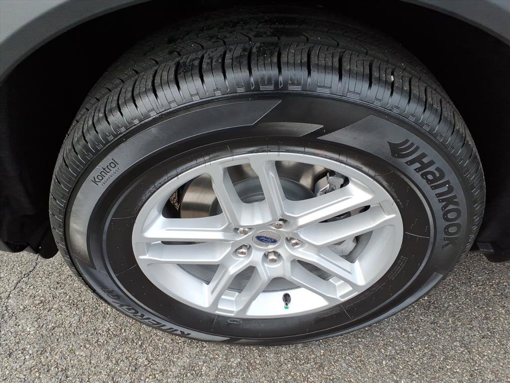 New 2026 Ford Explorer Active image 9