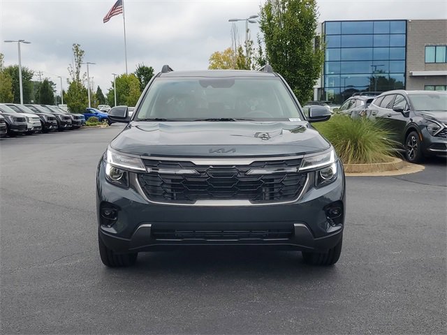 New 2025 Kia Seltos X-Line image 2