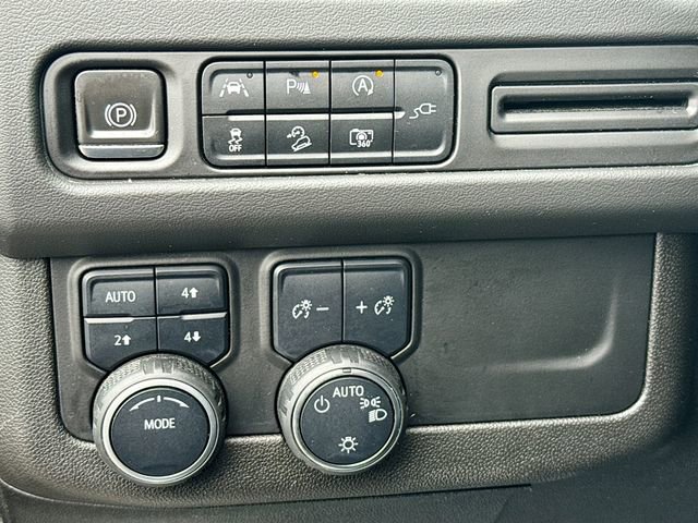 Used 2022 Chevrolet Tahoe Z71 w/ Luxury Package image 10