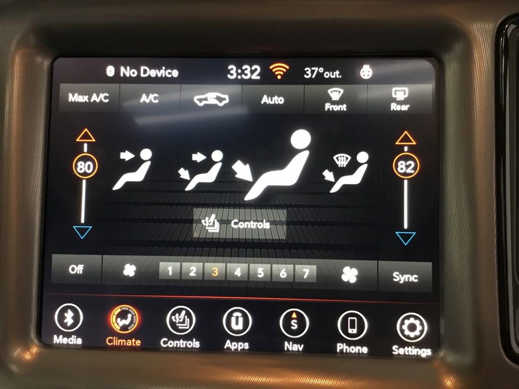 Used 2023 Dodge Challenger R/T w/ Blacktop Package image 28