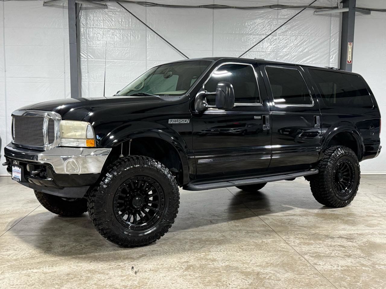 Used 2001 Ford Excursion Limited image 1