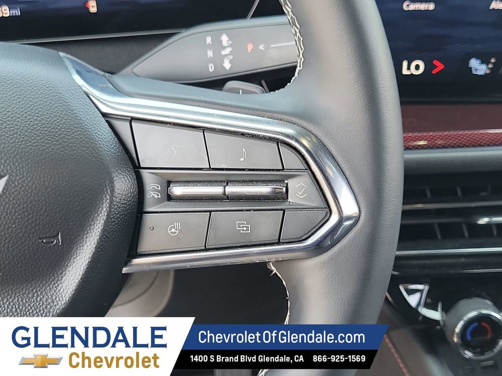 Certified 2025 Chevrolet Traverse Z71 AWD/4WD image 33