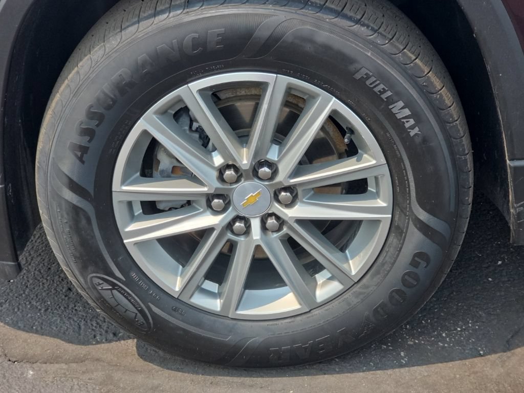 Used 2023 Chevrolet Traverse LT w/ LPO, Floor Liner Package AWD/4WD image 13
